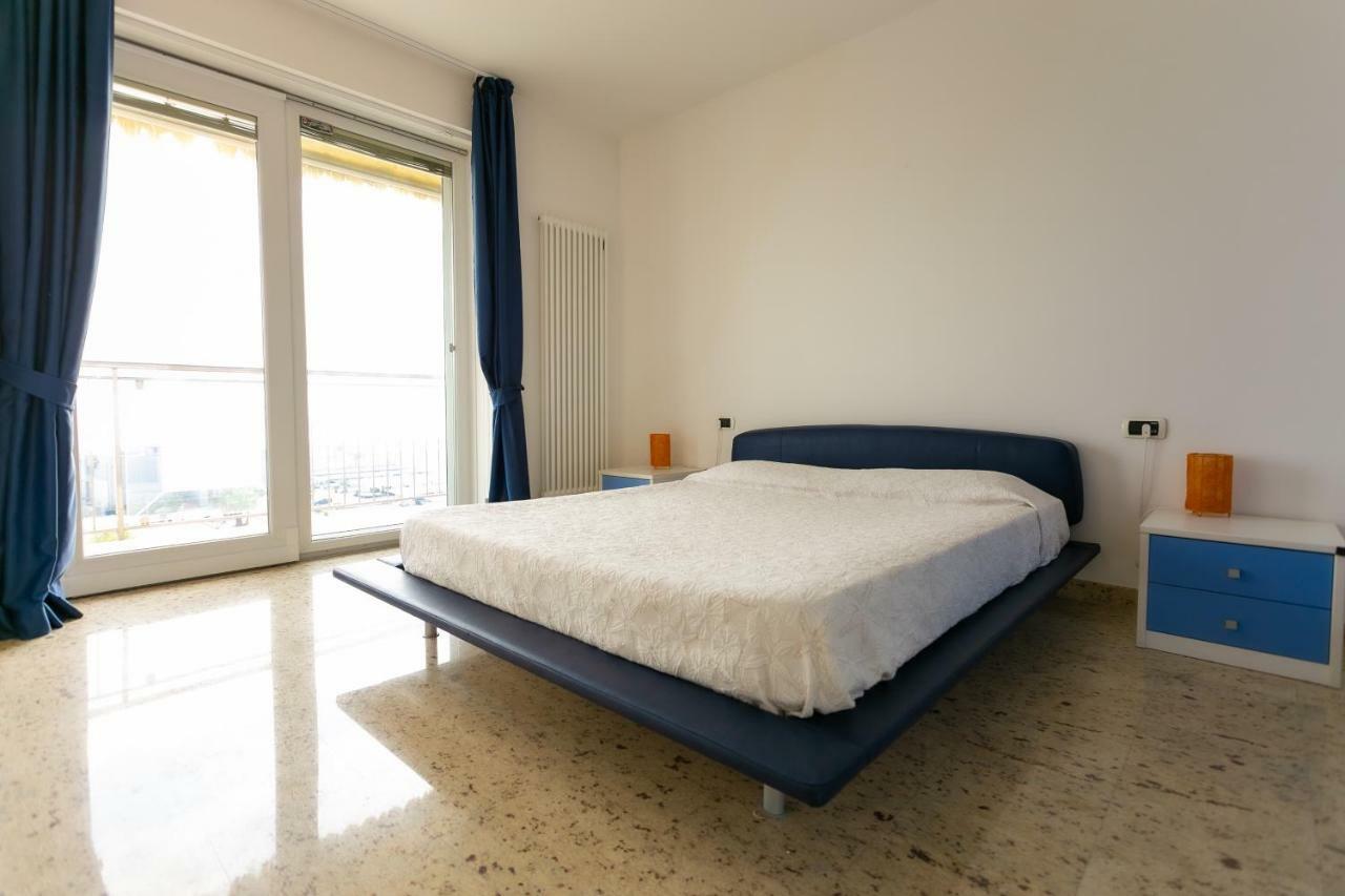 Le Murrine Frontemare Apartment Seaview Sottomarina Exterior photo